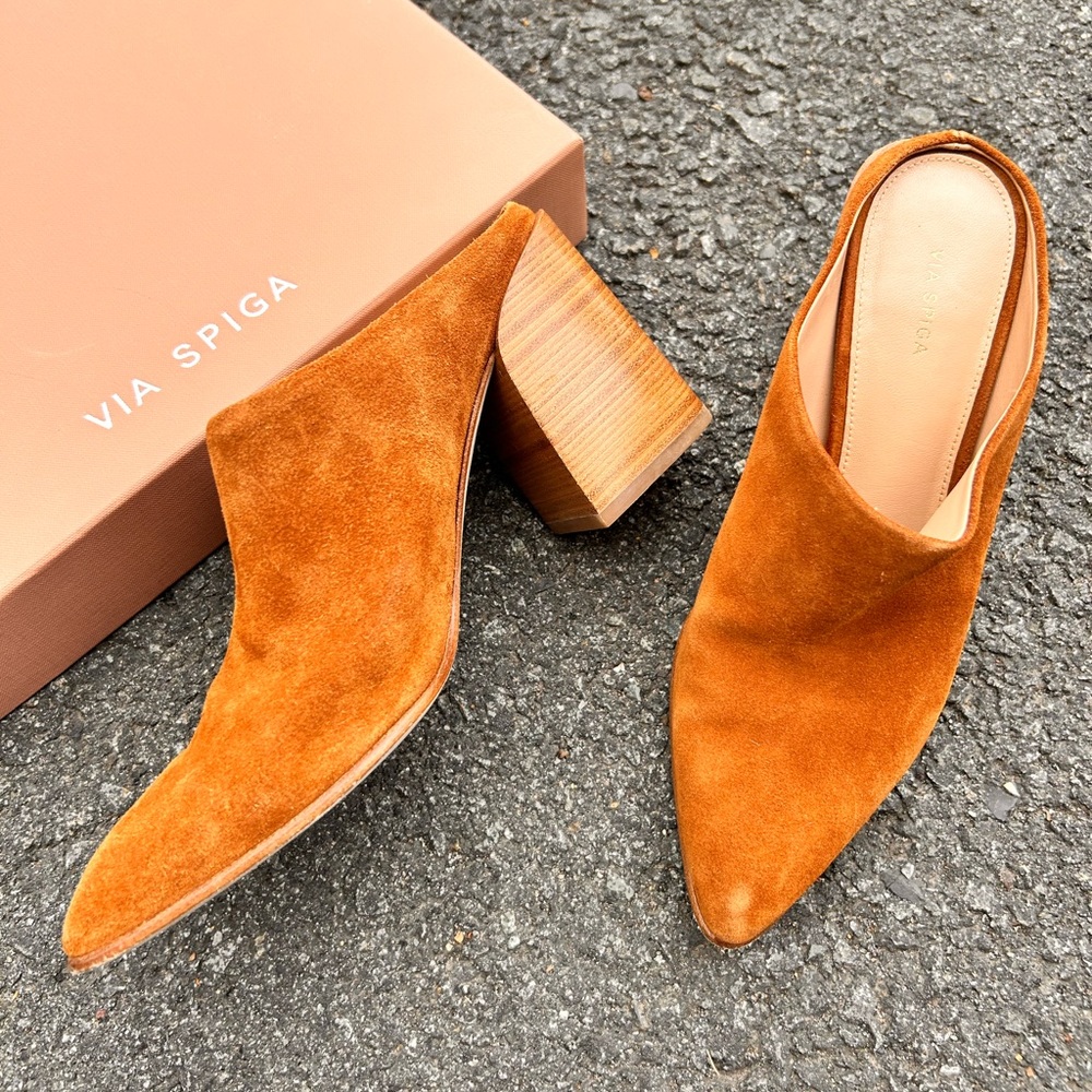 Via Spiga suede mule. 7.5